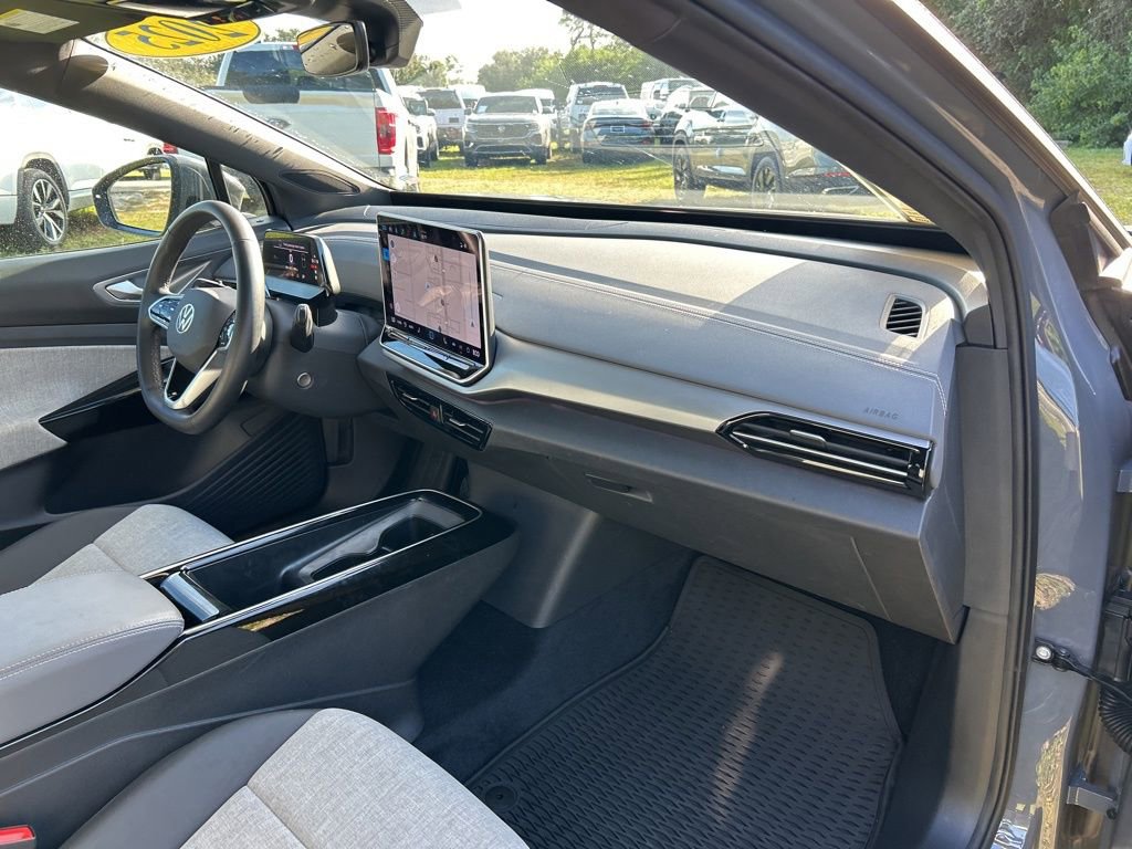 Certified 2025 Volkswagen ID.4 Pro image 35