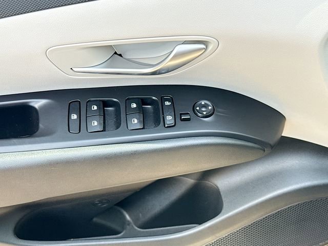 Certified 2023 Hyundai Tucson SE FWD image 17