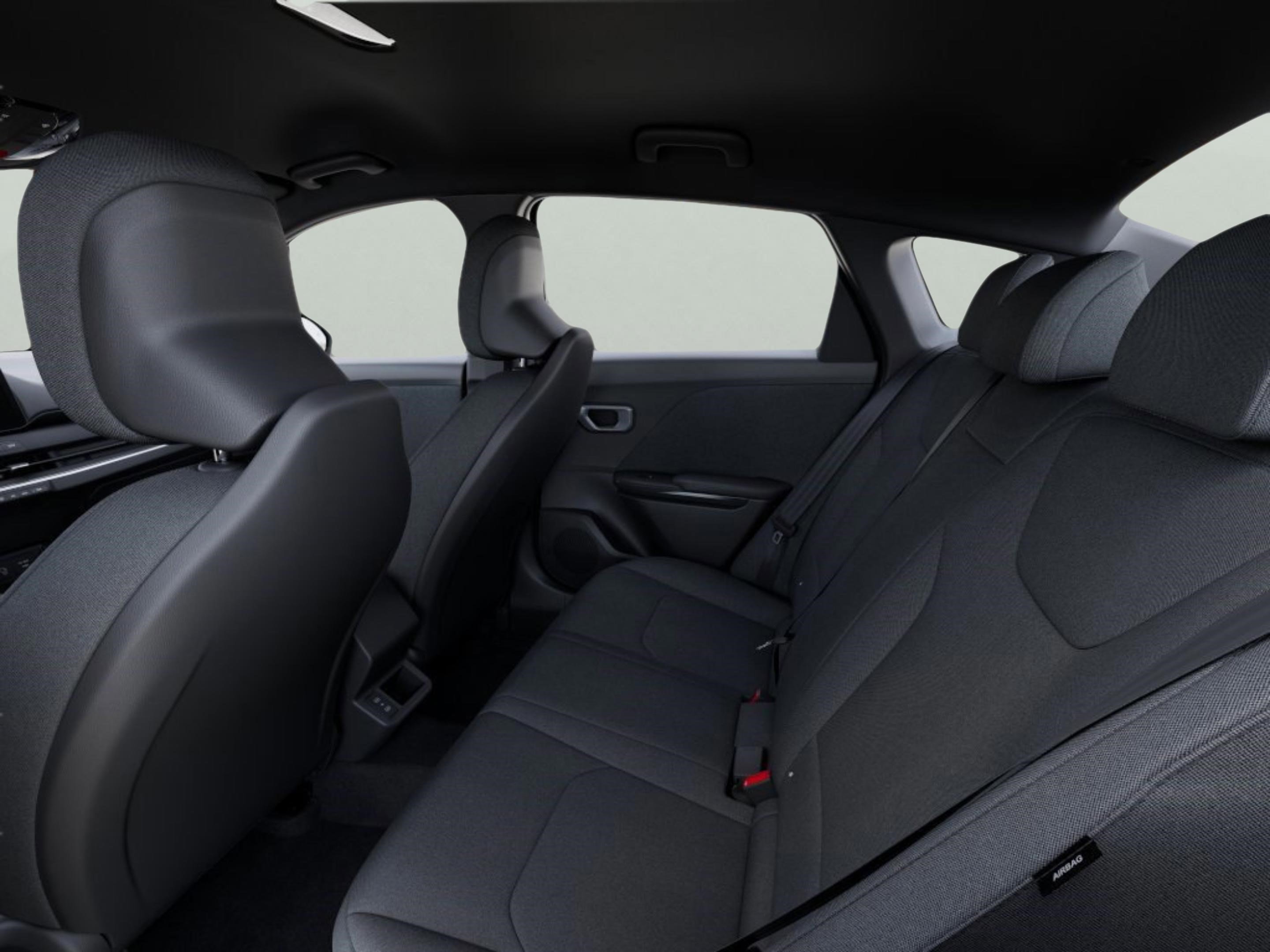 New 2026 Kia K4 LXS image 18