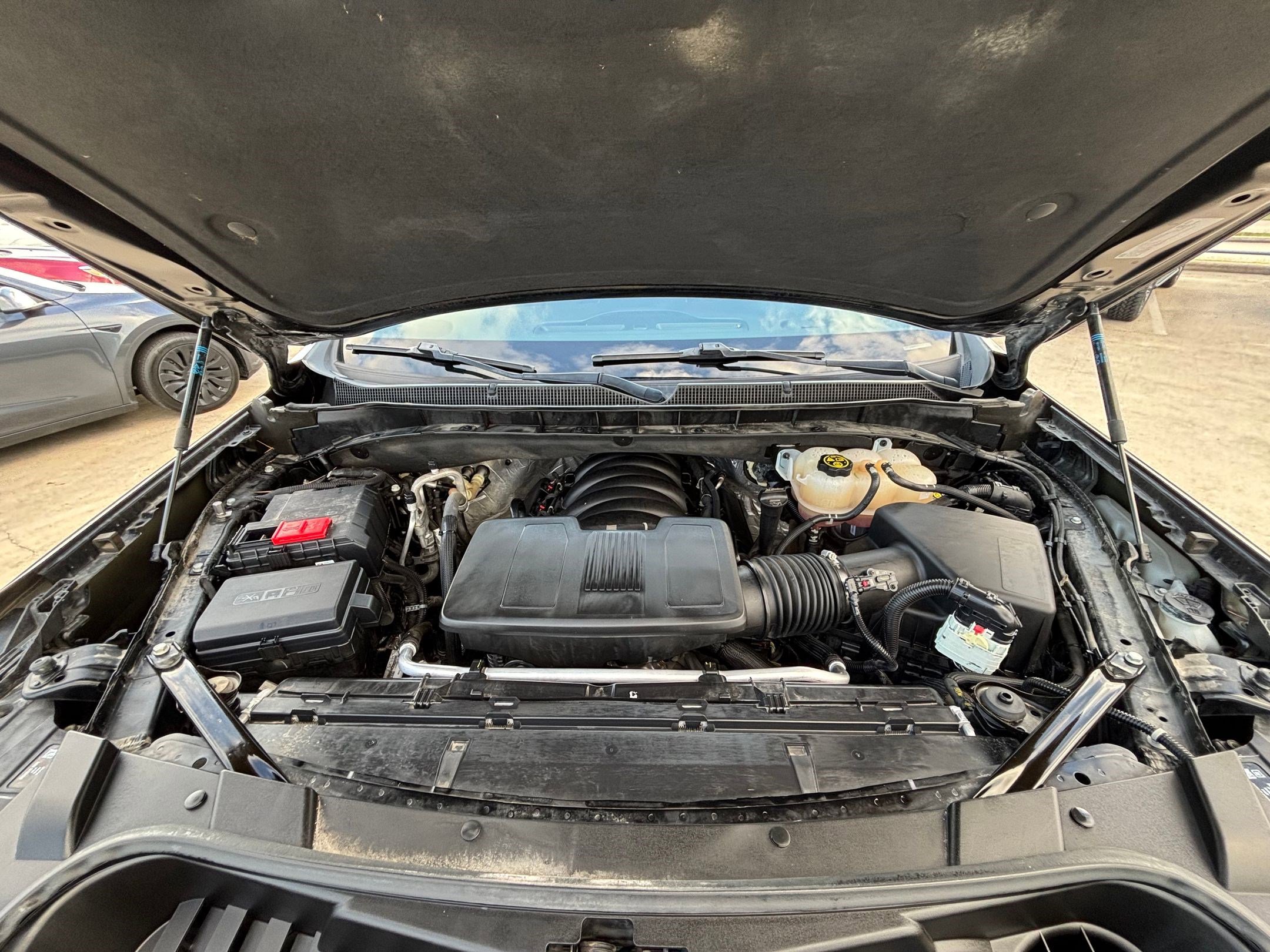 Used 2023 Chevrolet Tahoe Z71 w/ Off-Road Capability Package image 34