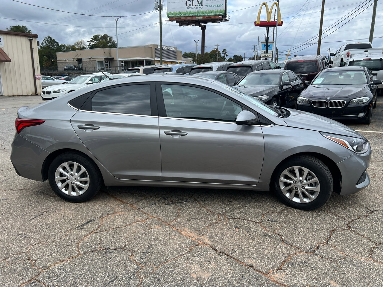 Used 2022 Hyundai Accent SEL image 11