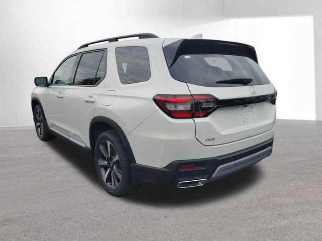 Used 2023 Honda Pilot Touring image 14