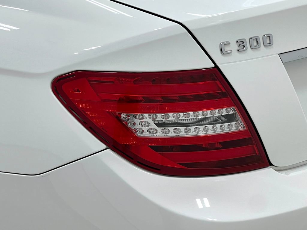 Used 2013 Mercedes-Benz C 300 4MATIC Sedan image 35