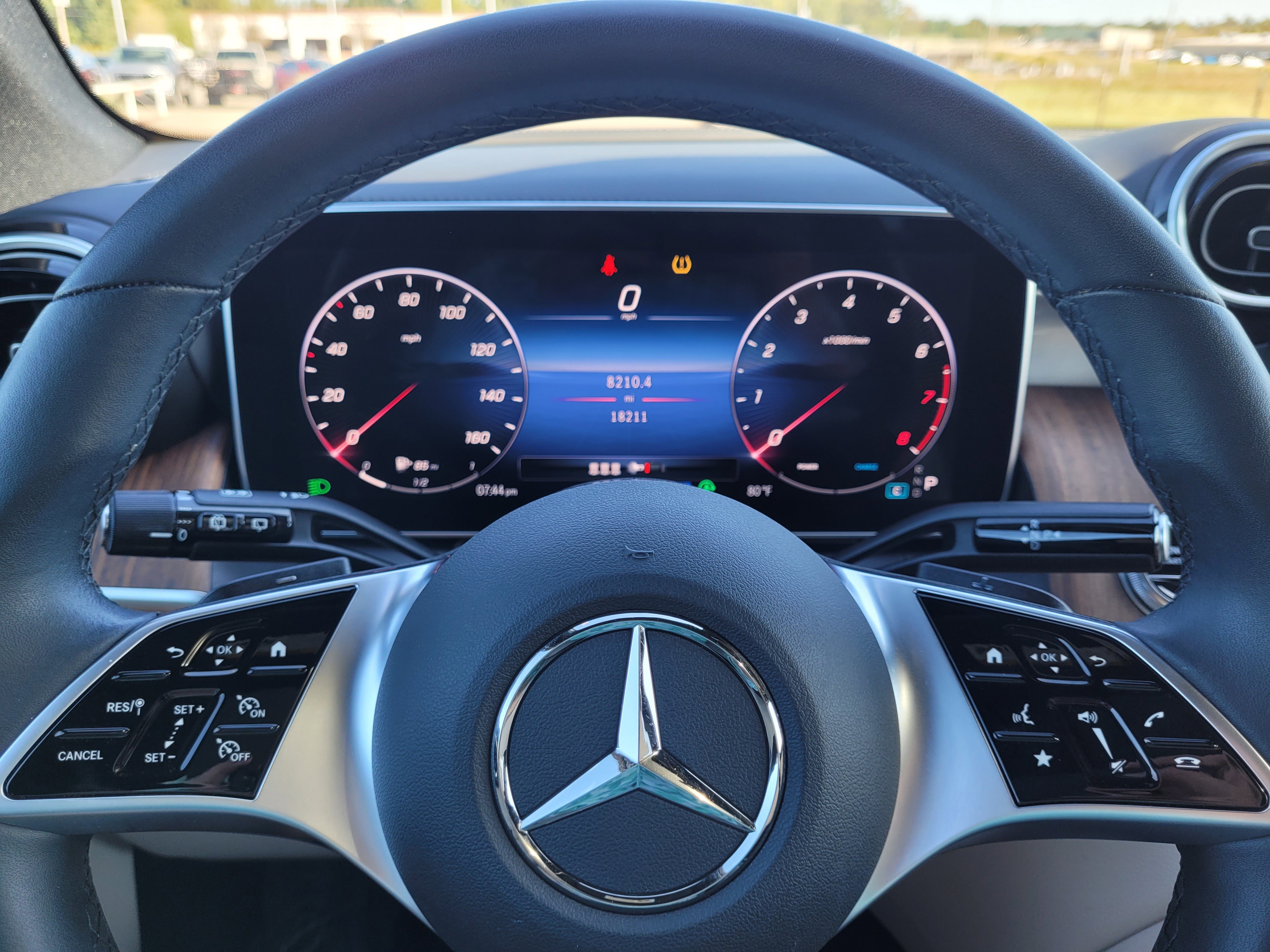 Used 2024 Mercedes-Benz GLC 300 4MATIC image 21