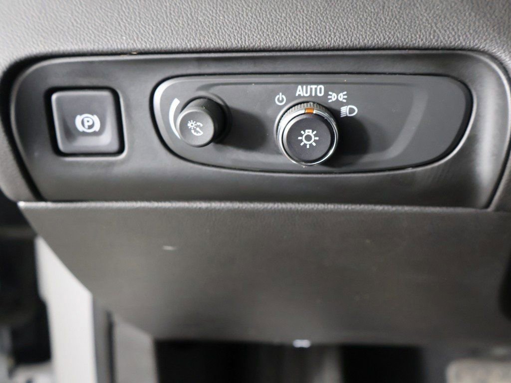 Used 2021 Buick Enclave Avenir w/ Avenir Technology Package image 43