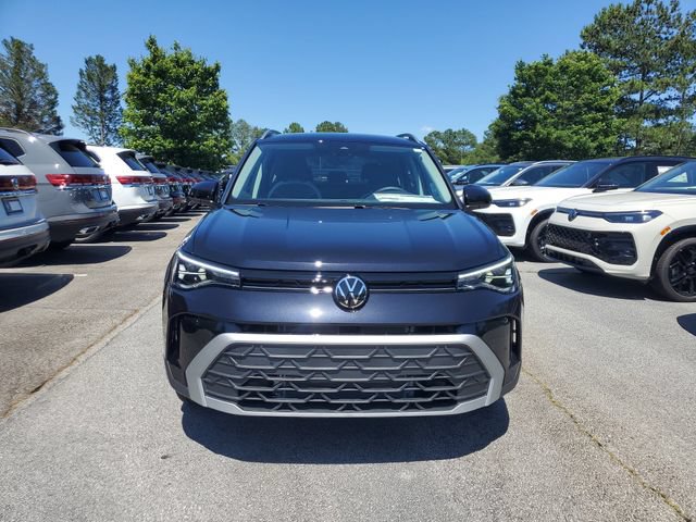 New 2026 Volkswagen Taos SE FWD image 2