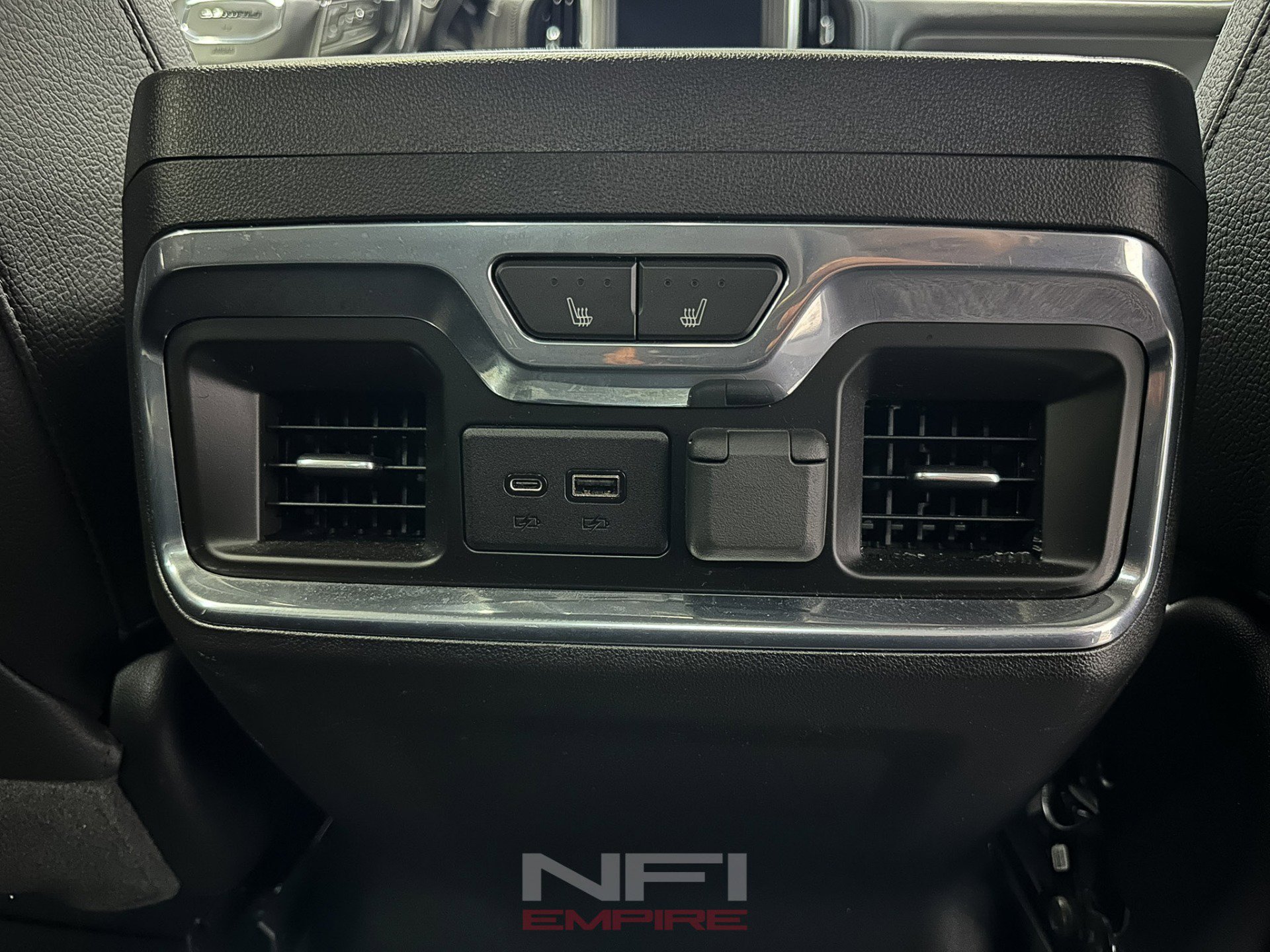 Used 2021 GMC Sierra 3500 Denali w/ Denali Ultimate Package image 42