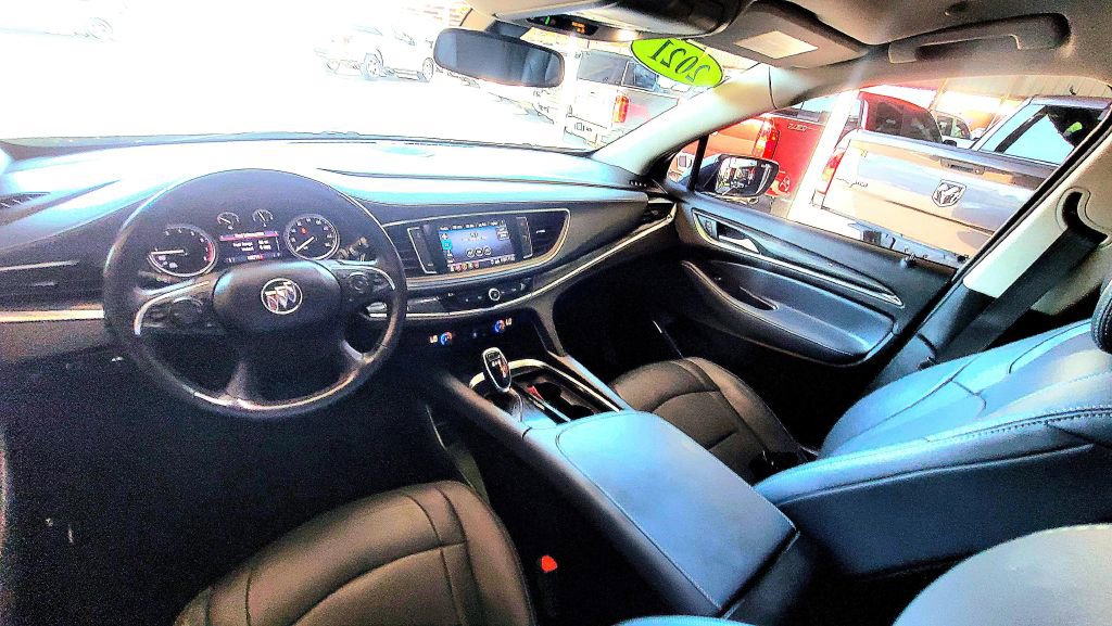 Used 2021 Buick Enclave Essence w/ Sport Touring Edition image 16