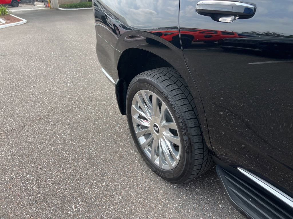 Used 2021 Cadillac Escalade Premium Luxury AWD/4WD image 22