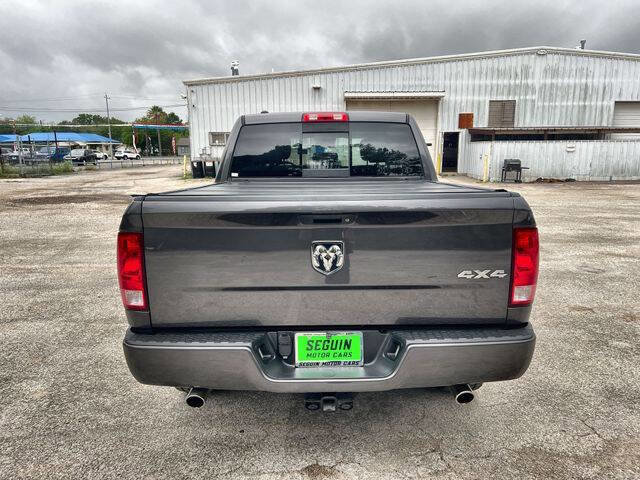 Used 2017 RAM 1500 Express AWD/4WD image 30