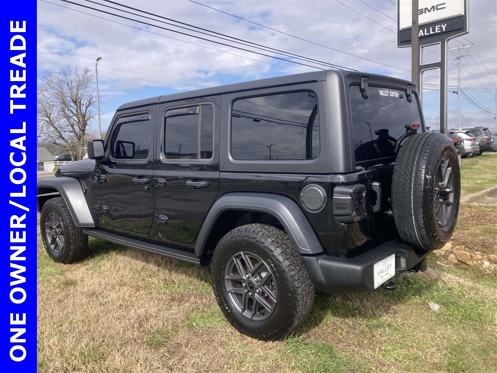 Used 2024 Jeep Wrangler Sport S image 6