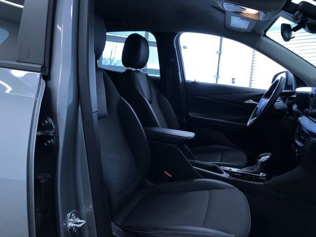 Used 2025 Buick Encore GX Preferred AWD/4WD image 23