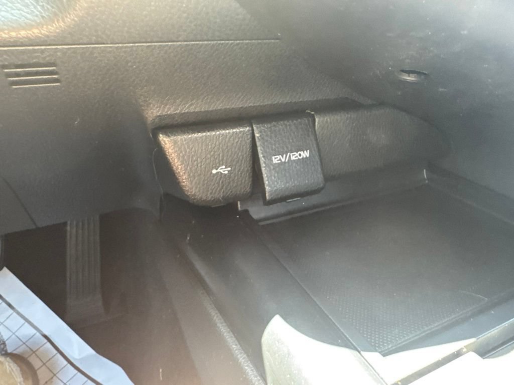 Used 2020 Toyota Camry SE FWD image 44