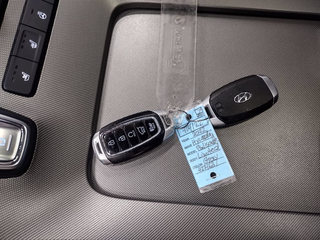 Used 2022 Hyundai Palisade Limited AWD/4WD image 9