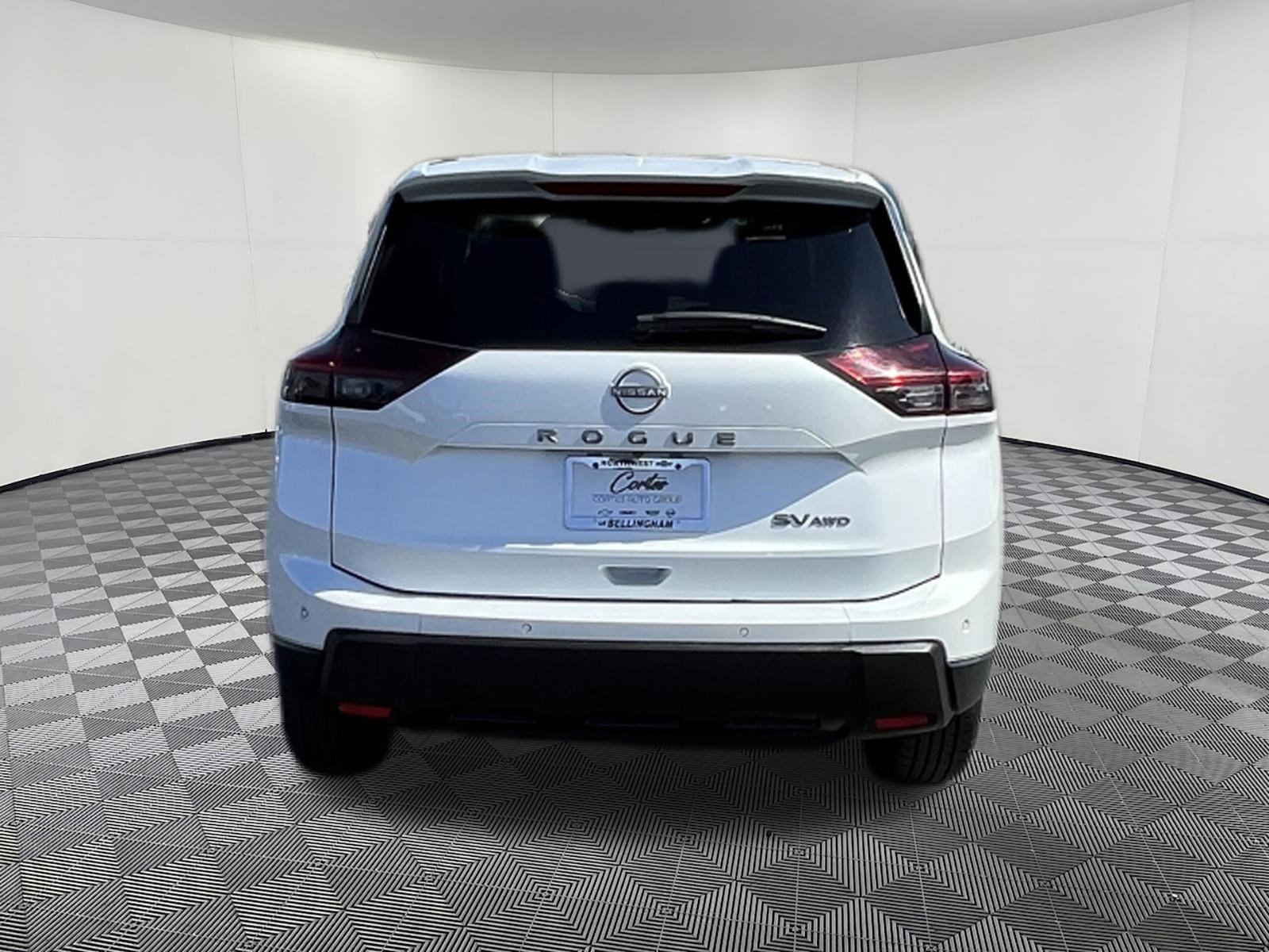 Used 2024 Nissan Rogue SV AWD/4WD image 5