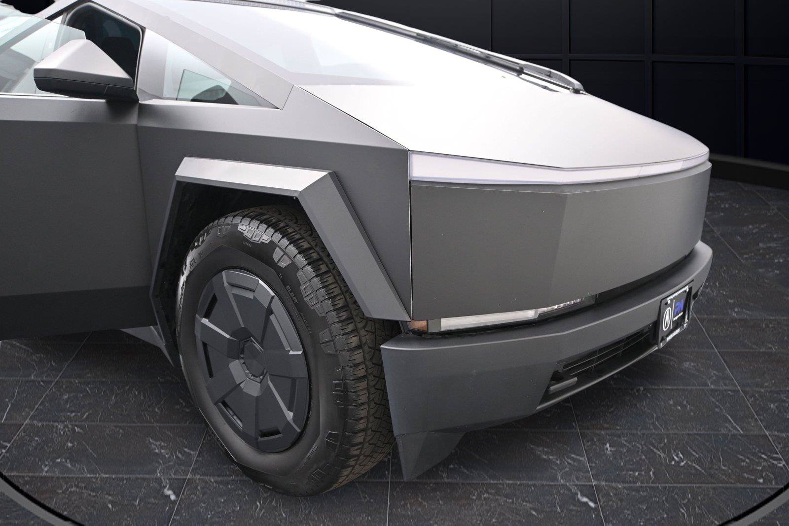 Used 2024 Tesla Cybertruck Cyberbeast AWD/4WD image 22