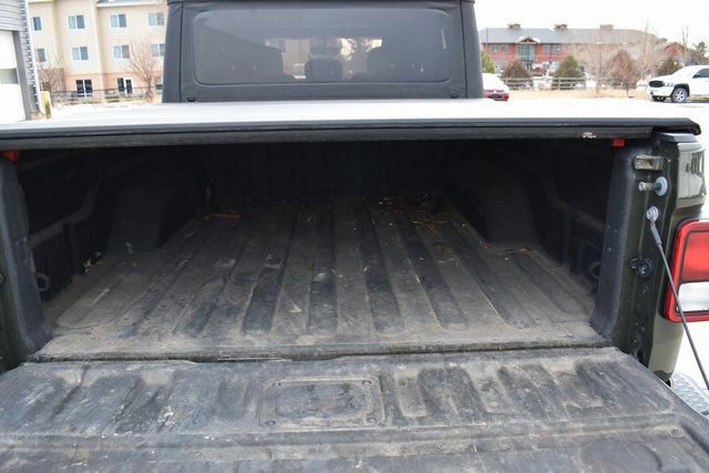 Certified 2023 Jeep Gladiator Sport AWD/4WD image 9