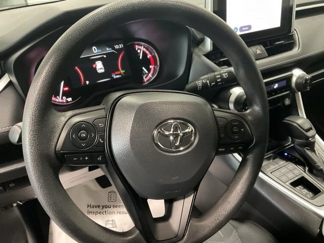 Used 2025 Toyota RAV4 XLE AWD/4WD image 14