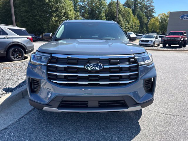 New 2027 Ford Explorer Active RWD image 4