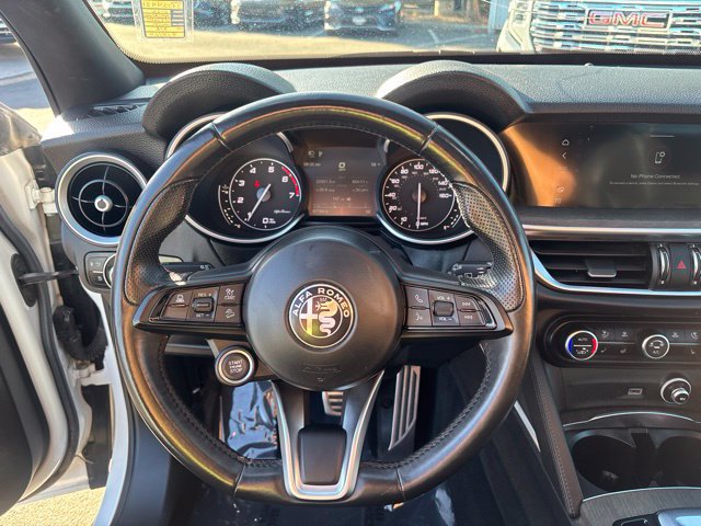 Used 2022 Alfa Romeo Stelvio Ti AWD/4WD image 19
