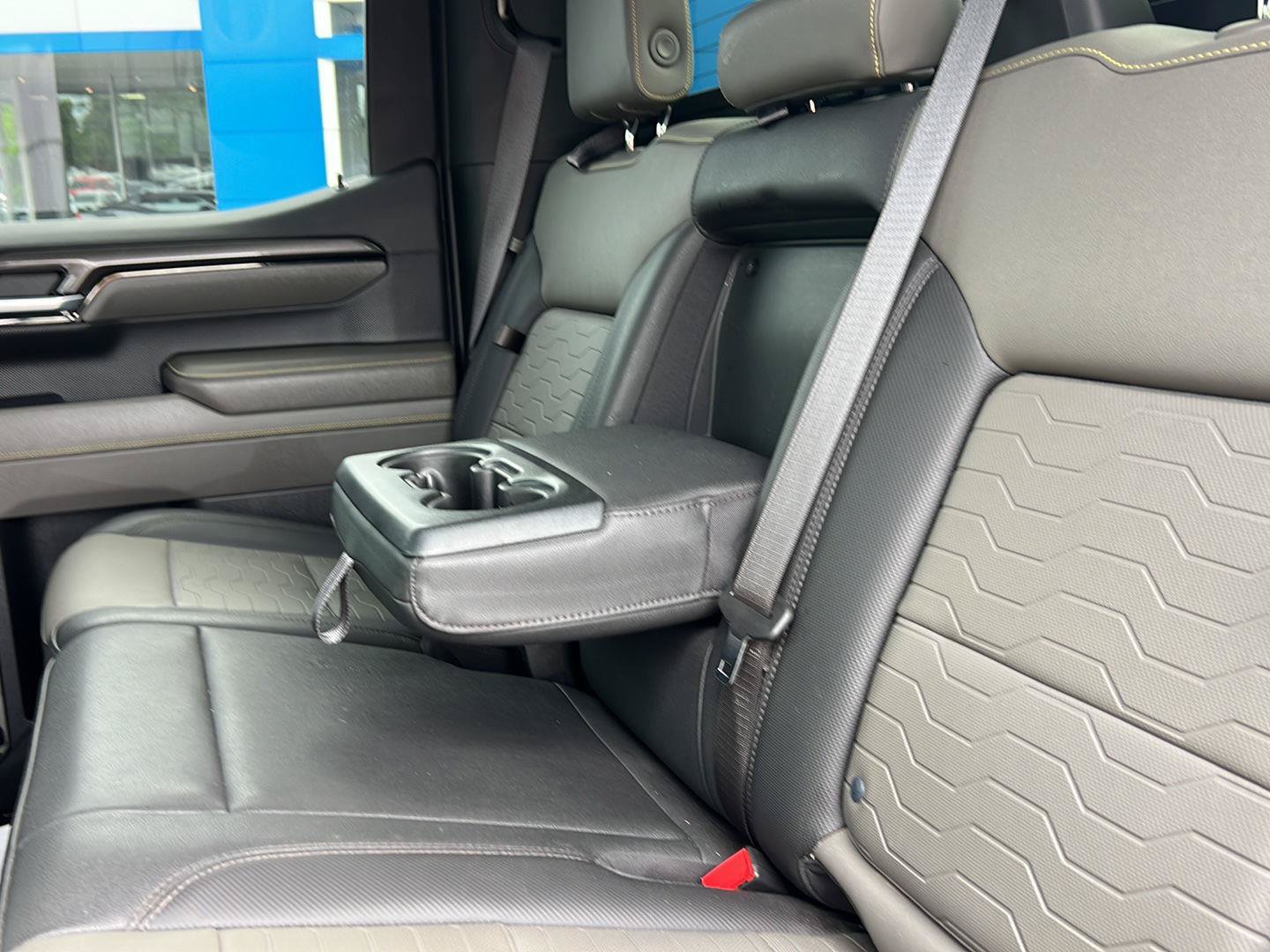 Used 2022 Chevrolet Silverado 1500 ZR2 w/ Technology Package AWD/4WD image 34