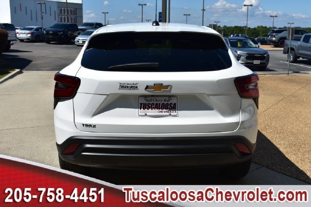 New 2026 Chevrolet Trax LS w/ LS Convenience Package FWD image 7