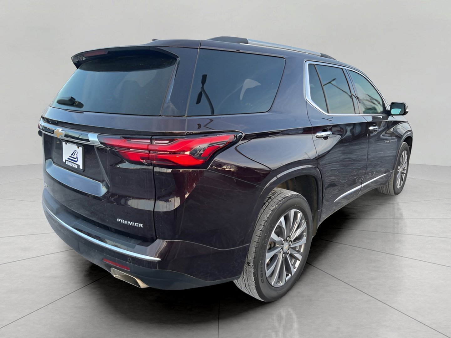 Used 2022 Chevrolet Traverse Premier w/ LPO, Floor Liner Package image 8
