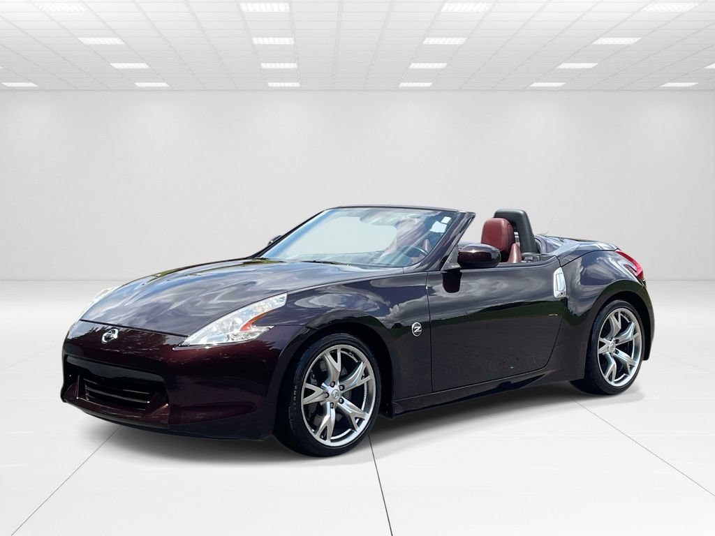 Used 2010 Nissan 370Z Touring w/ Sport Pkg RWD image 5
