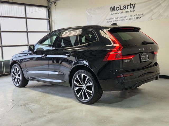 Certified 2025 Volvo XC60 B5 Plus image 3