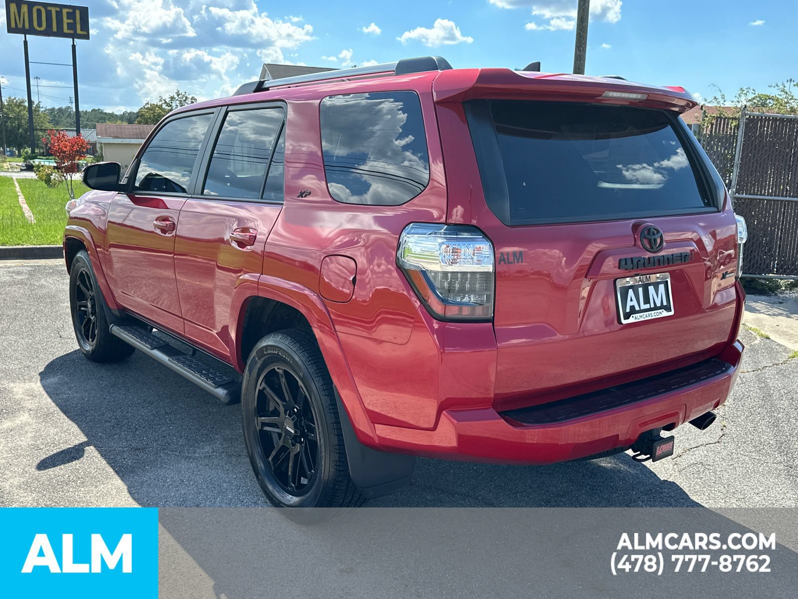 Used 2023 Toyota 4Runner SR5 Premium w/ Moonroof Package RWD image 8