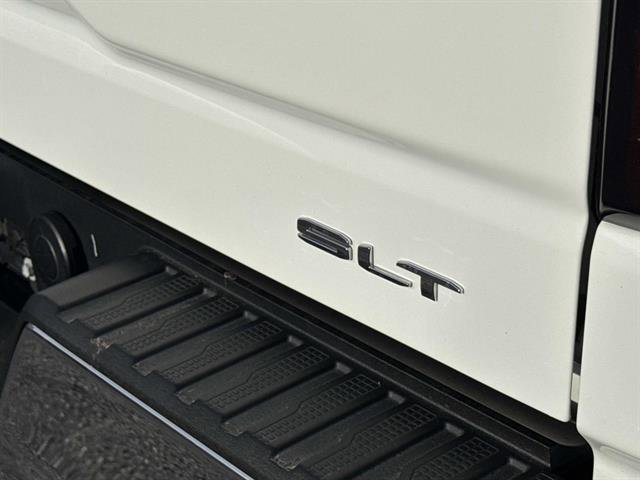 Used 2023 GMC Sierra 1500 SLT w/ SLT Premium Package image 7