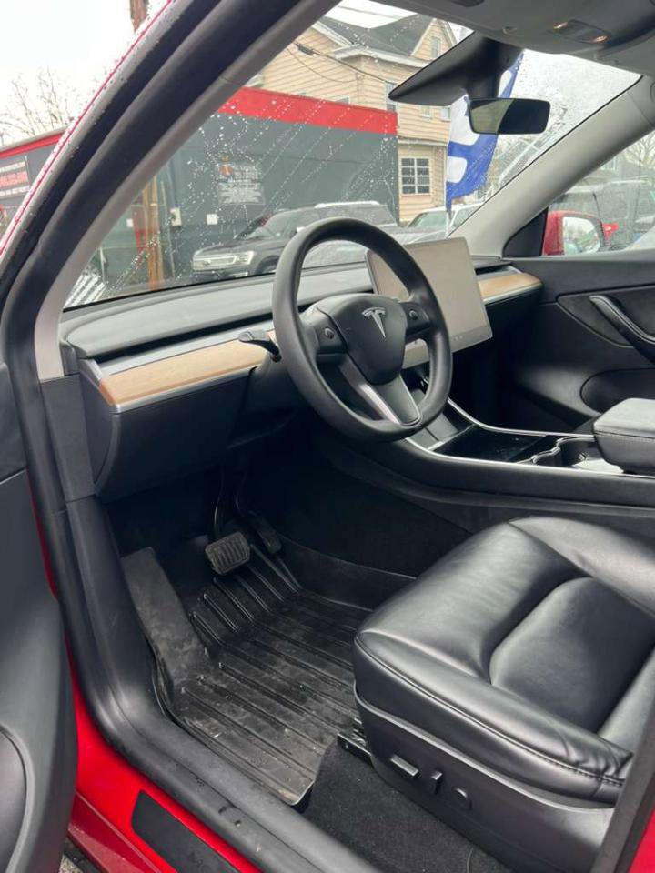 Used 2020 Tesla Model Y Long Range image 10
