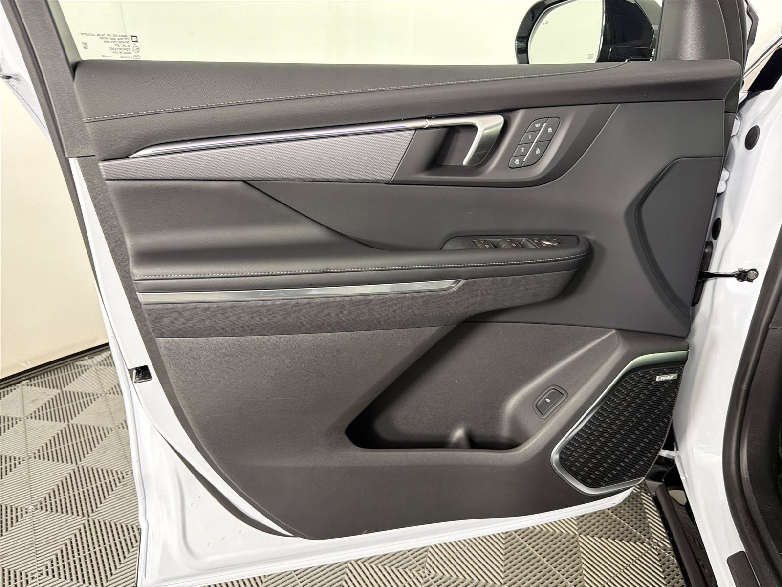 New 2026 Buick Enclave Sport Touring w/ Power Package FWD image 8