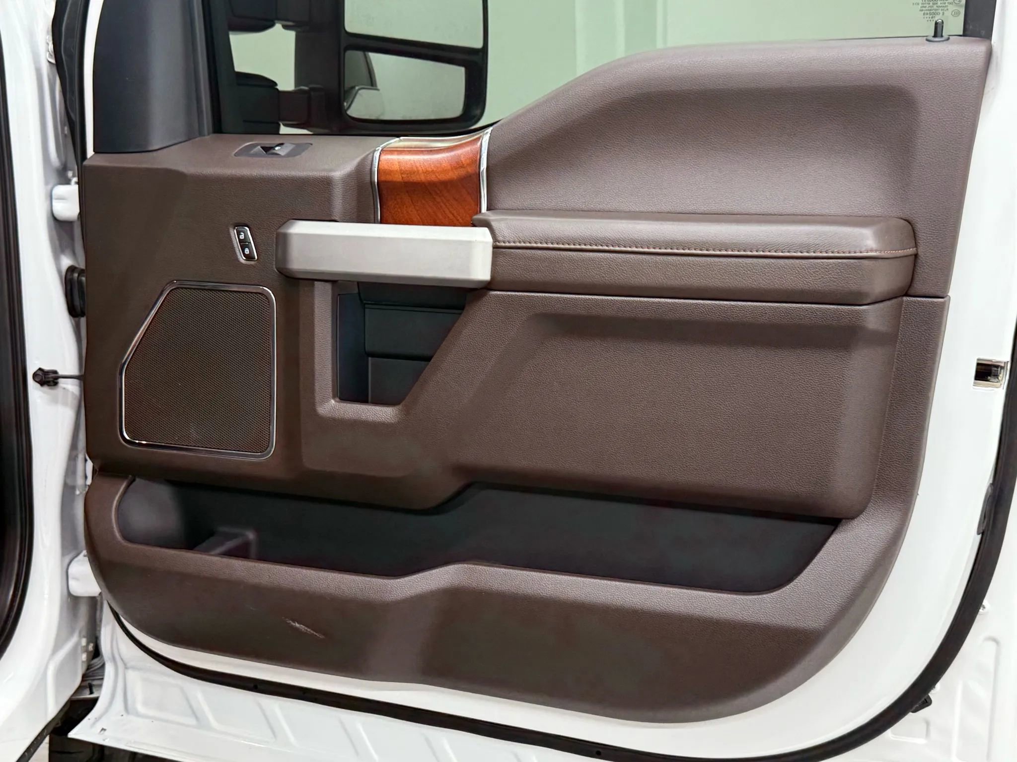 Used 2019 Ford F250 King Ranch w/ King Ranch Ultimate Package image 18