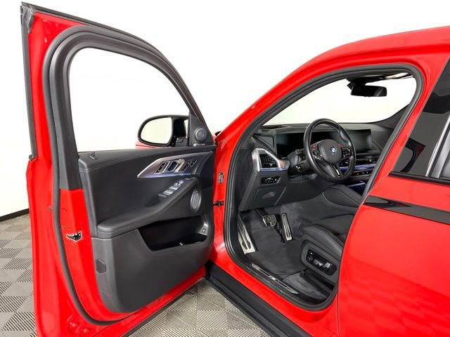 Certified 2023 BMW XM w/ M Driver's Package image 29