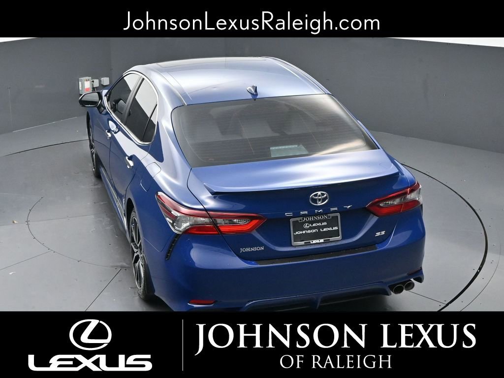 Used 2023 Toyota Camry SE w/ Cold Weather Package image 22