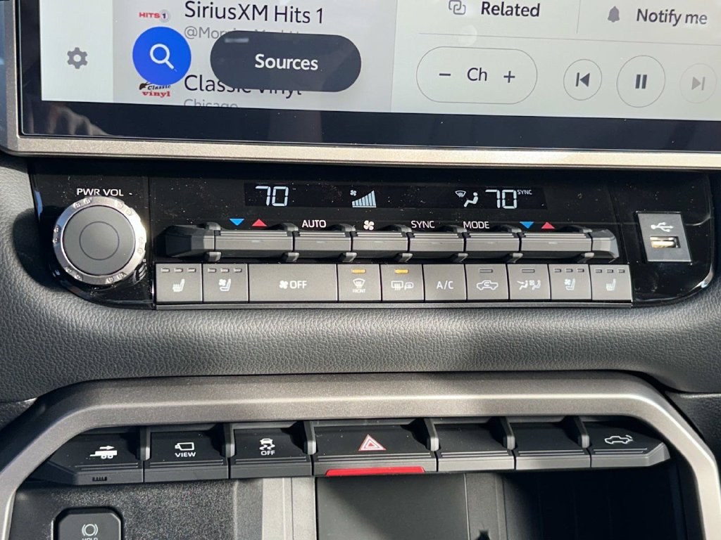 New 2026 Toyota Tundra Limited AWD/4WD image 43