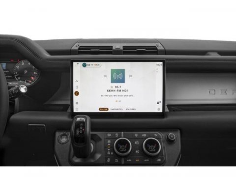 New 2025 Land Rover Defender 130 X-Dynamic SE image 13