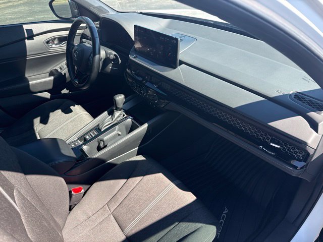 Used 2024 Honda Accord Sport image 15