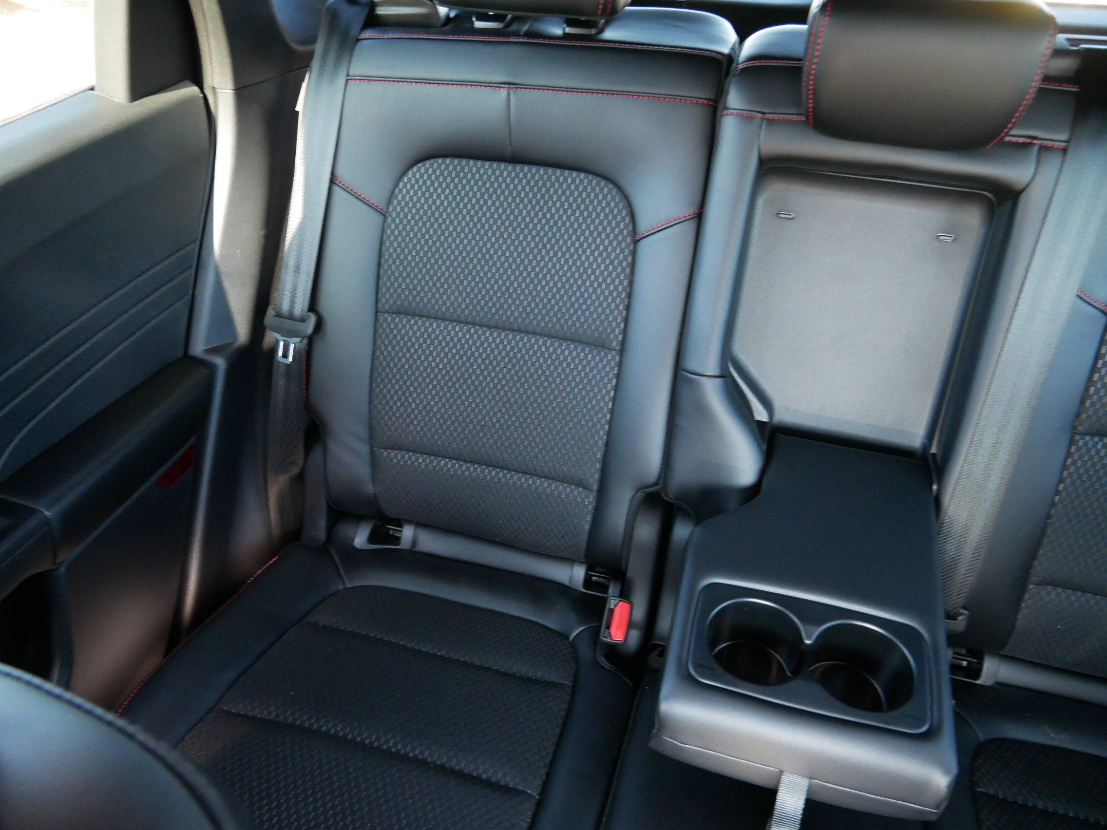 Used 2025 Ford Escape ST-Line Select w/ Tech Pack #2 image 12