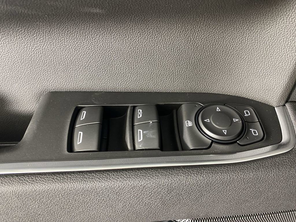 New 2026 GMC Sierra 1500 SLE image 23