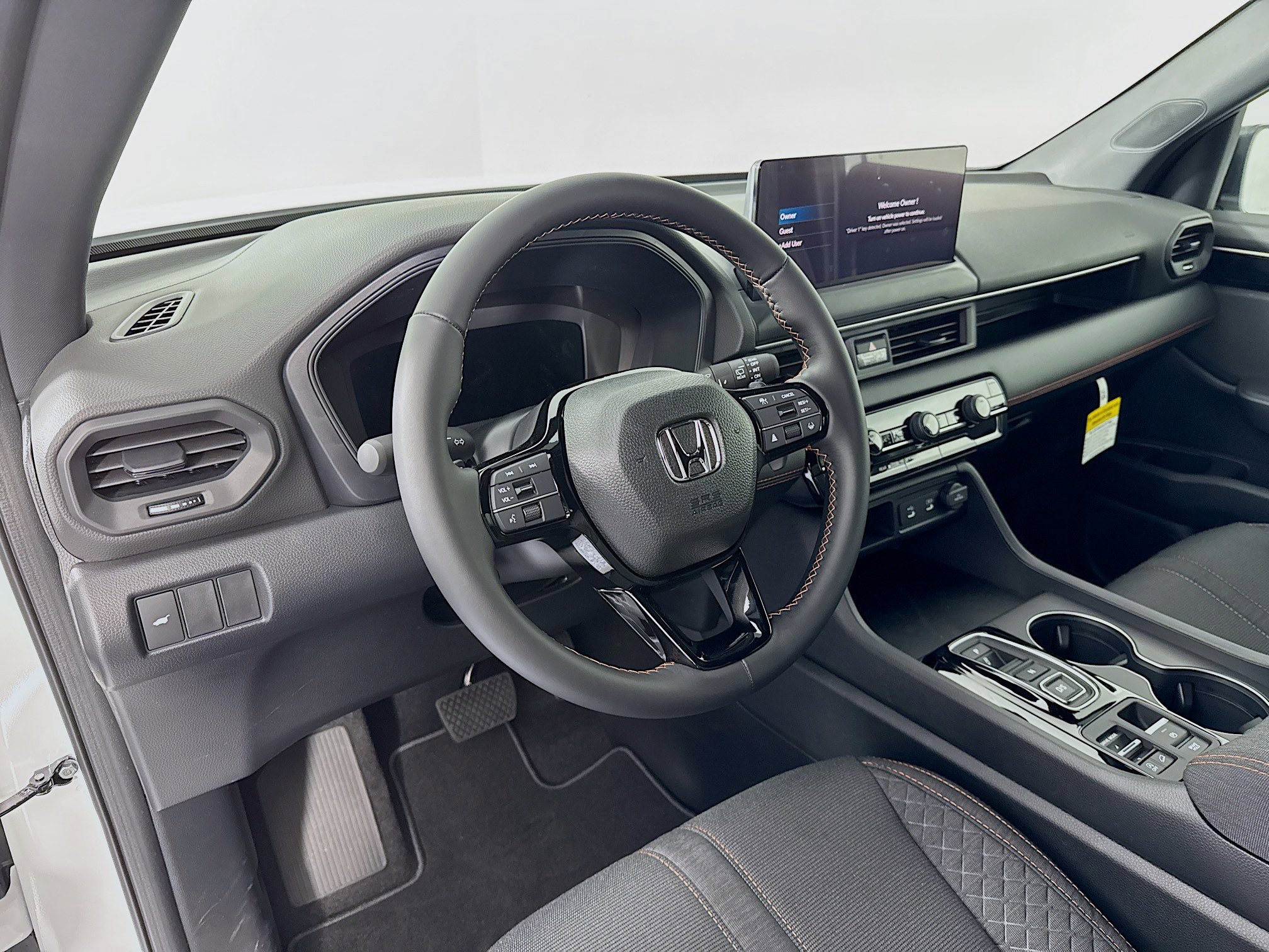 New 2026 Honda Pilot Sport image 9