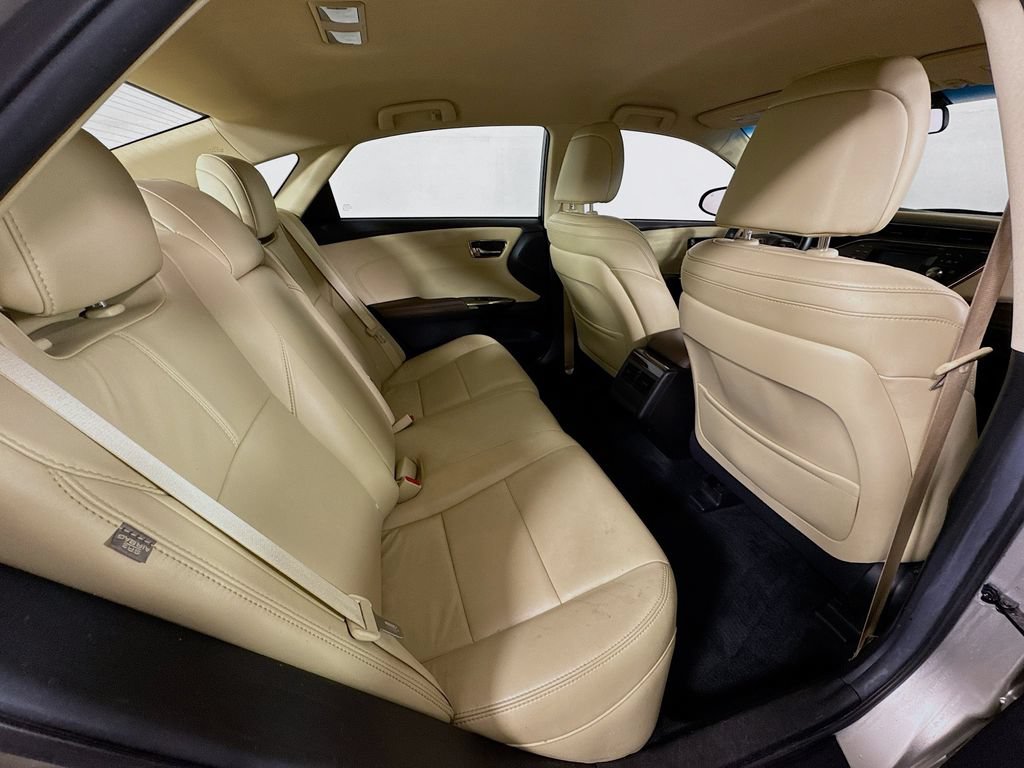 Used 2015 Toyota Avalon XLE FWD image 26