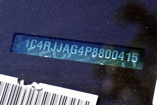 Used 2023 Jeep Grand Cherokee L Laredo RWD image 35
