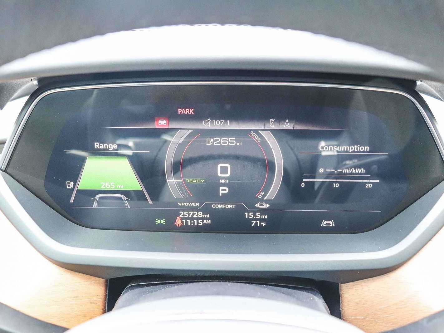 Used 2023 Audi e-tron GT Premium Plus AWD/4WD image 24