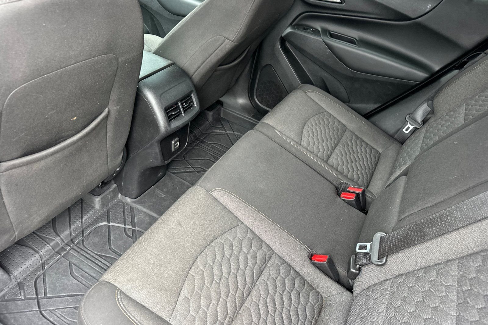 Used 2020 Chevrolet Equinox LT AWD/4WD image 13
