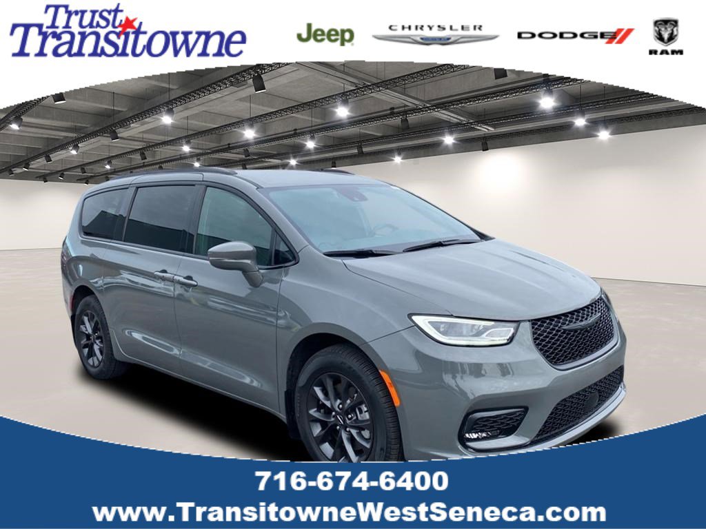 Used 2022 Chrysler Pacifica Touring-L w/ S Appearance Package