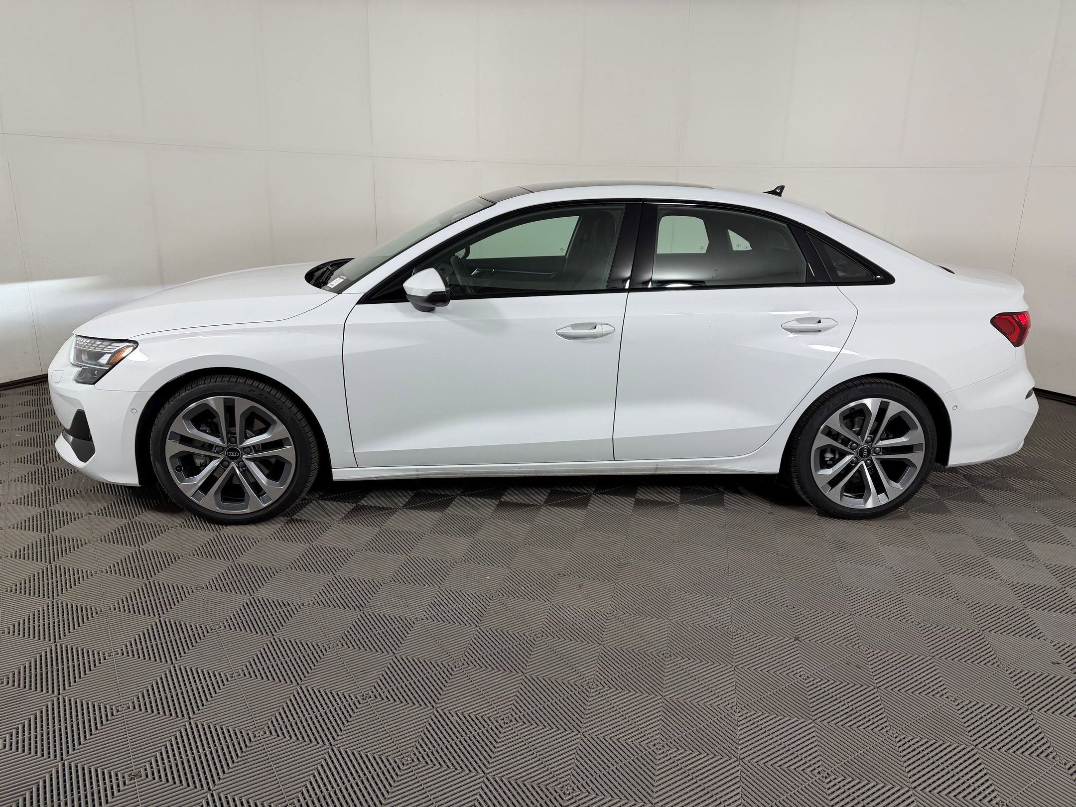 Certified 2025 Audi A3 2.0T Premium Plus w/ Premium Plus Package AWD/4WD image 2