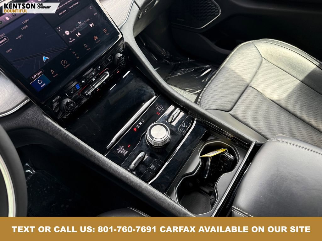 Used 2024 Jeep Grand Cherokee L Overland w/ Trailer Tow Package image 27