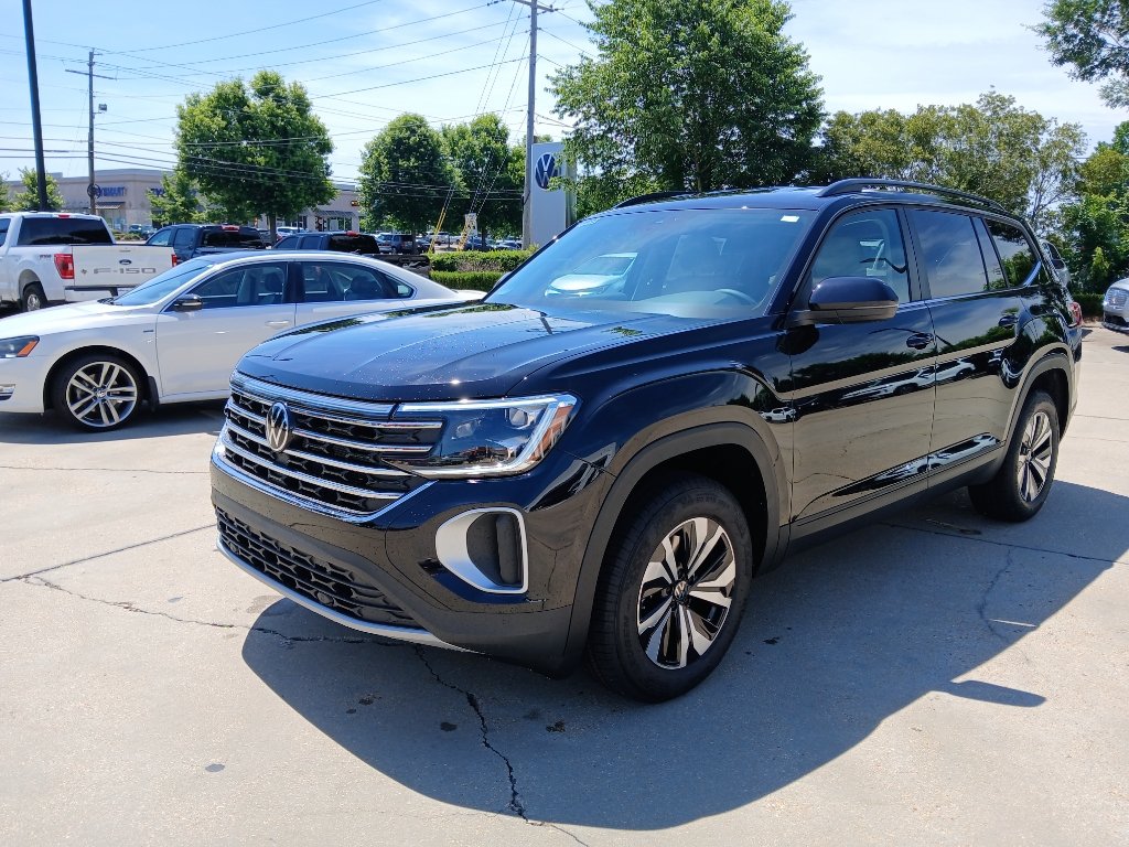 New 2026 Volkswagen Atlas SE FWD image 3